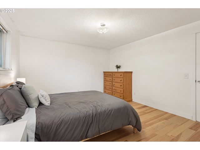 18800 Sw SANDRA Ln, Beaverton, OR 97003