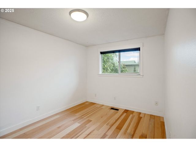 18800 Sw SANDRA Ln, Beaverton, OR 97003