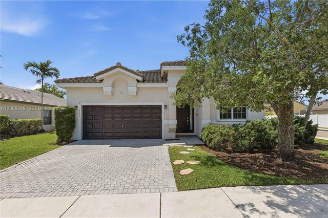 16284 NW 24th St, Pembroke Pines, FL 33028