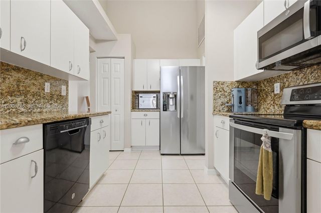 16284 NW 24th St, Pembroke Pines, FL 33028