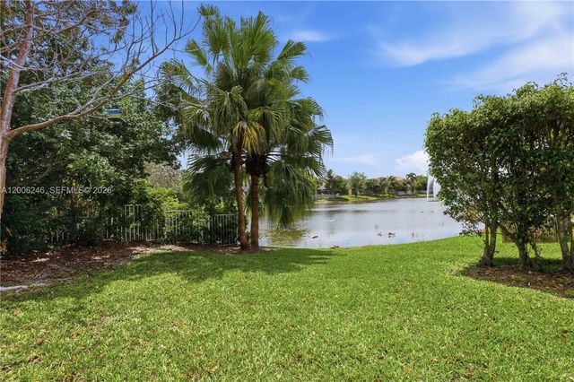 16284 NW 24th St, Pembroke Pines, FL 33028