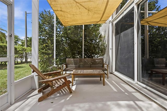 16284 NW 24th St, Pembroke Pines, FL 33028