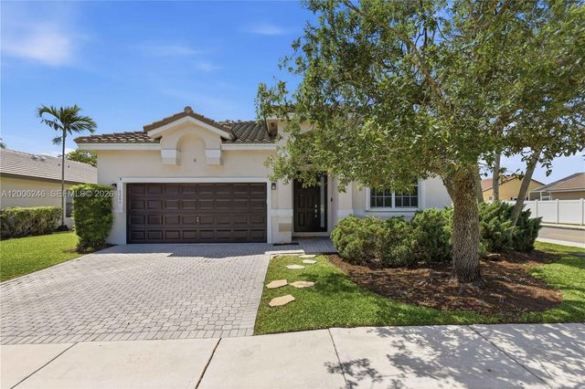 16284 NW 24th St, Pembroke Pines, FL 33028