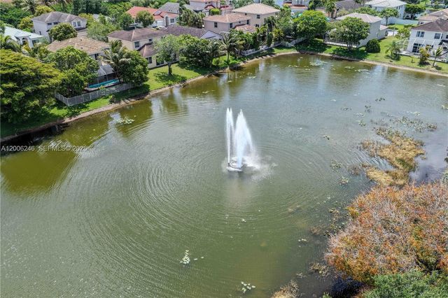 16284 NW 24th St, Pembroke Pines, FL 33028