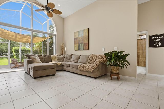 16284 NW 24th St, Pembroke Pines, FL 33028