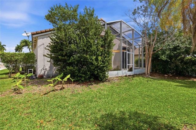 16284 NW 24th St, Pembroke Pines, FL 33028