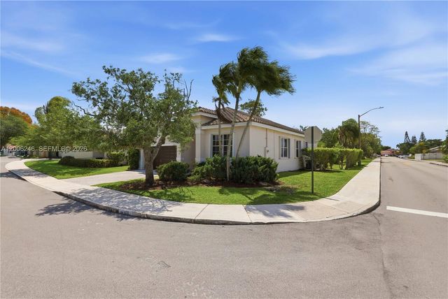 16284 NW 24th St, Pembroke Pines, FL 33028