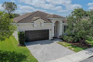16284 NW 24th St, Pembroke Pines, FL 33028