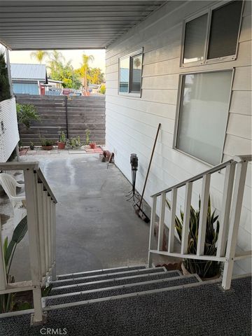 320 N Park Vista 52, Anaheim, CA 92806