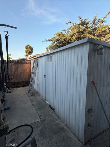 320 N Park Vista 52, Anaheim, CA 92806