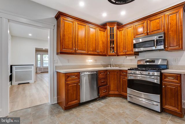 313 GATES ST, Philadelphia, PA 19128
