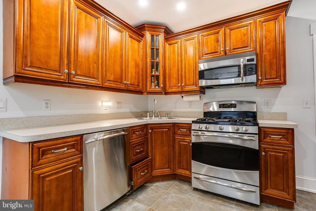 313 GATES ST, Philadelphia, PA 19128