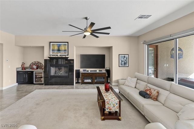 9697 Jamies Jewel Way, Las Vegas, NV 89149