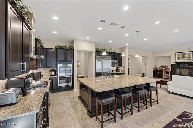 9697 Jamies Jewel Way, Las Vegas, NV 89149