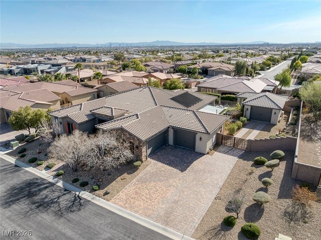 9697 Jamies Jewel Way, Las Vegas, NV 89149