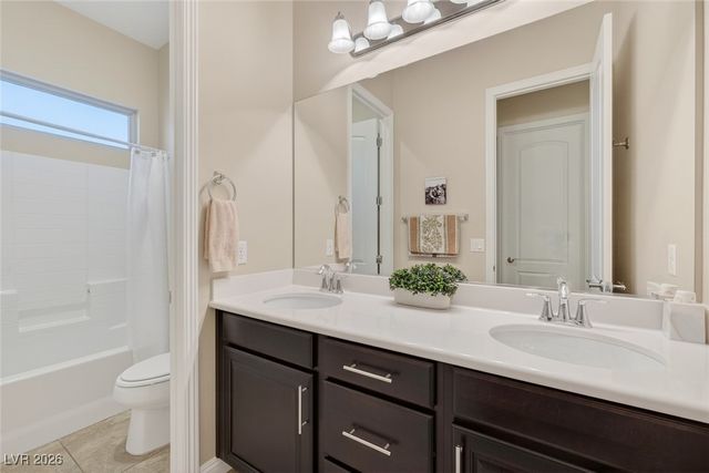 9697 Jamies Jewel Way, Las Vegas, NV 89149