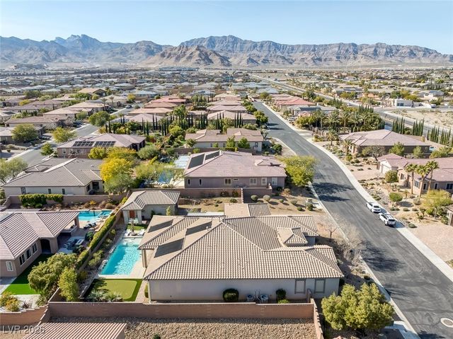 9697 Jamies Jewel Way, Las Vegas, NV 89149
