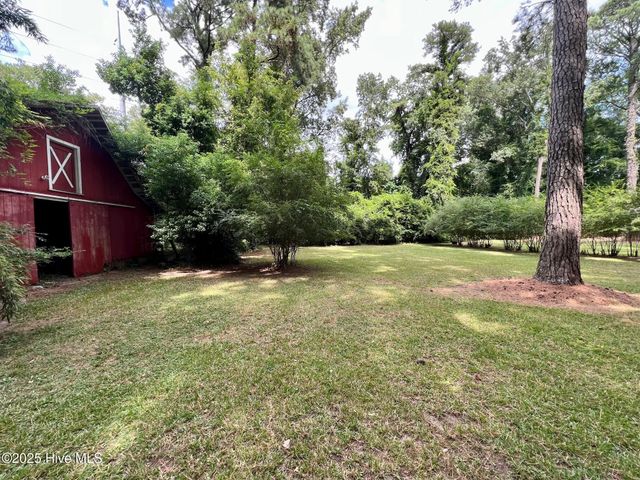 1570 Allen Road, Greenville, NC 27834