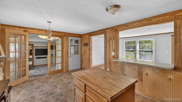 2095 Qualla Avenue, Wixom, MI 48393