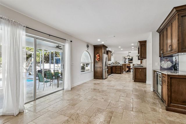 9149 MAPLE COURT, Seminole, FL 33777