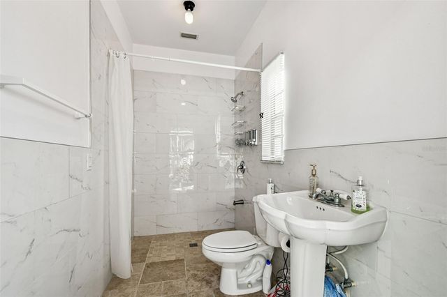 9149 MAPLE COURT, Seminole, FL 33777