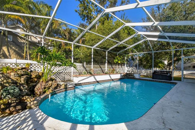 9149 MAPLE COURT, Seminole, FL 33777