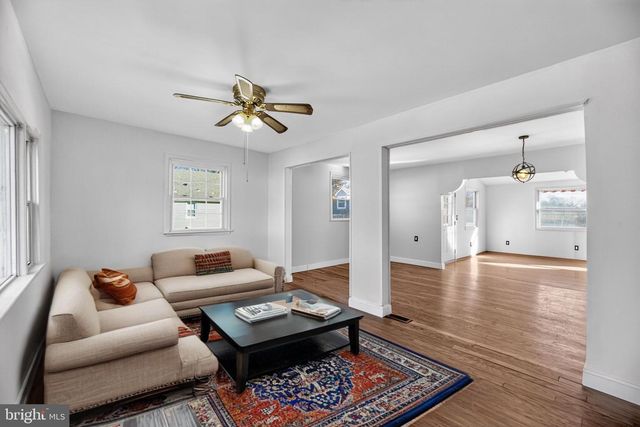 623 KENILWORTH AVE, Cherry Hill, NJ 08002