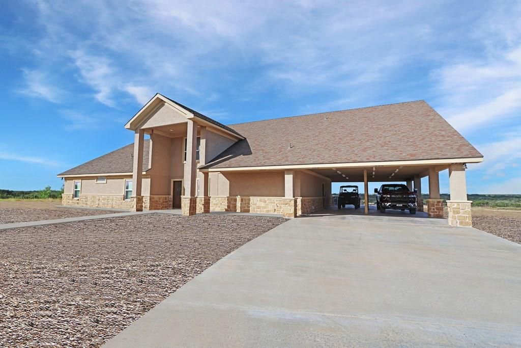 Image 1 of property listing at 3572 Ranch Rd 2083, Ozona, TX 76943