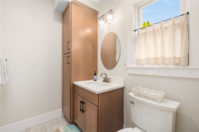 28 Carroll Avenue, Newport, RI 02840