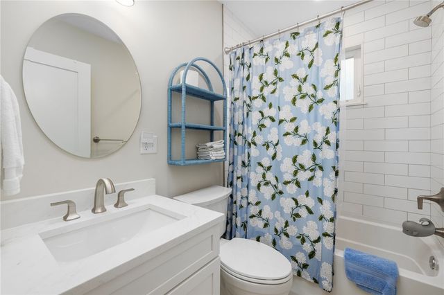 28 Carroll Avenue, Newport, RI 02840