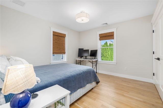 28 Carroll Avenue, Newport, RI 02840