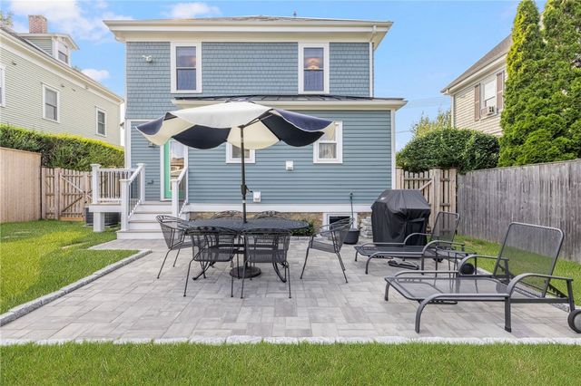 28 Carroll Avenue, Newport, RI 02840