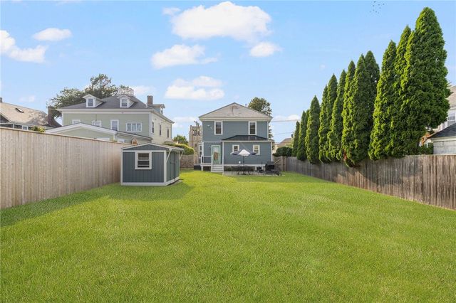 28 Carroll Avenue, Newport, RI 02840
