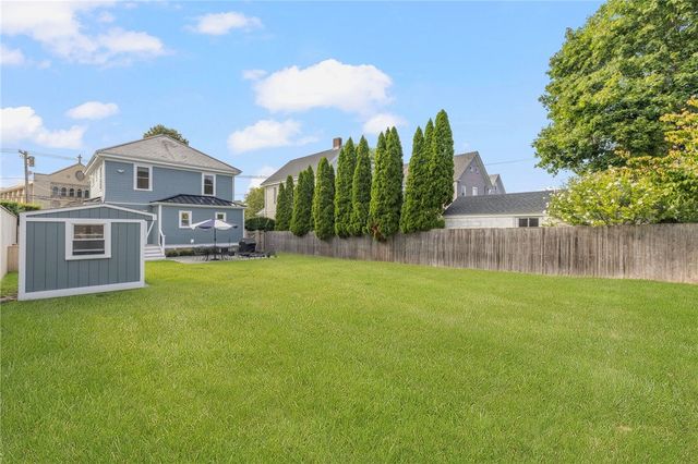 28 Carroll Avenue, Newport, RI 02840