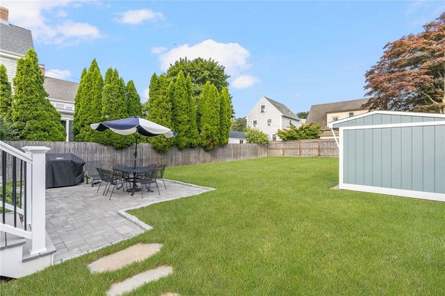 28 Carroll Avenue, Newport, RI 02840