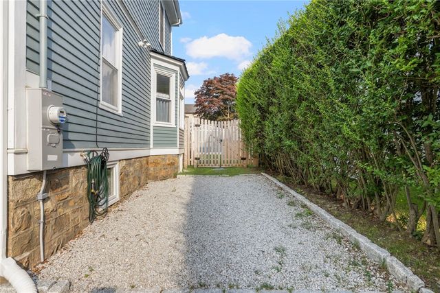 28 Carroll Avenue, Newport, RI 02840