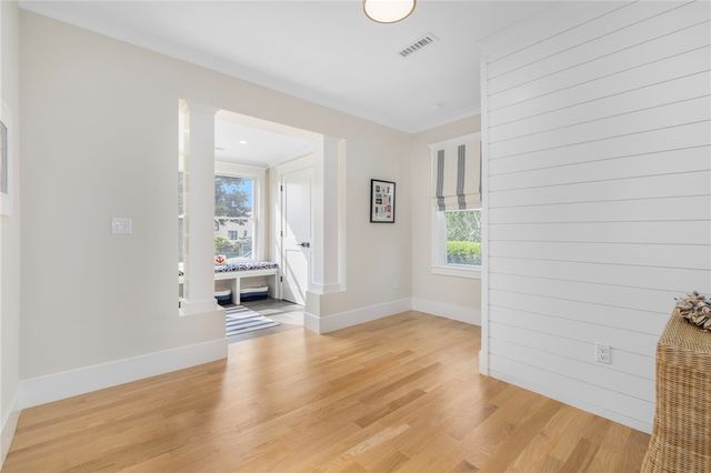 28 Carroll Avenue, Newport, RI 02840