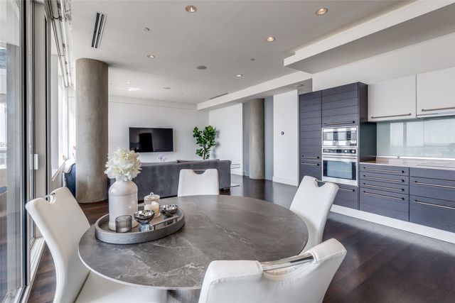 2408 Victory Park Lane 1132, Dallas, TX 75219