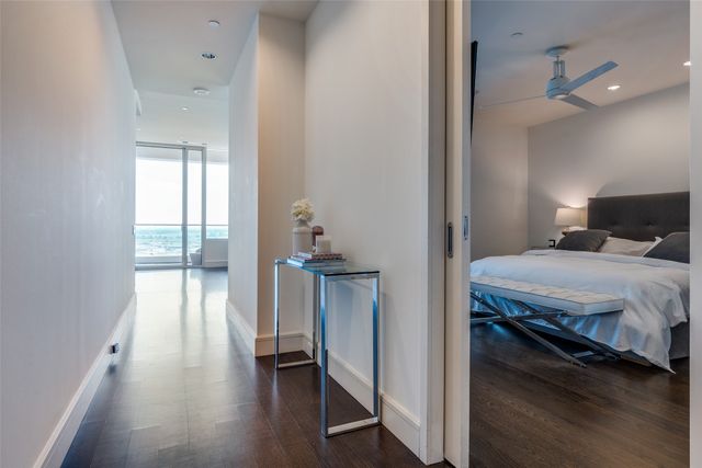 2408 Victory Park Lane 1132, Dallas, TX 75219