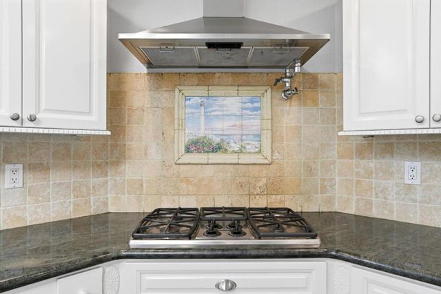 1518 Spinnaker Lane, Half Moon Bay, CA 94019