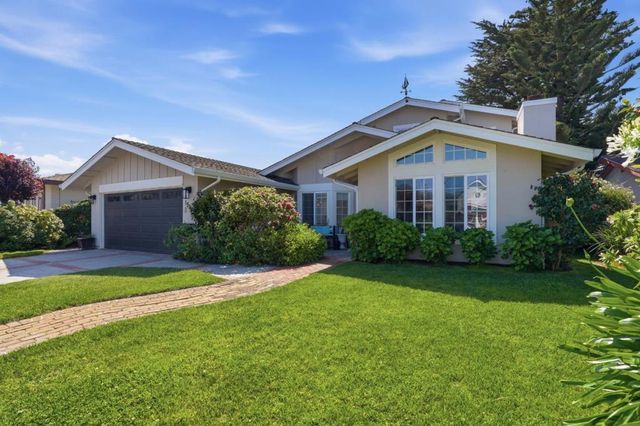1518 Spinnaker Lane, Half Moon Bay, CA 94019