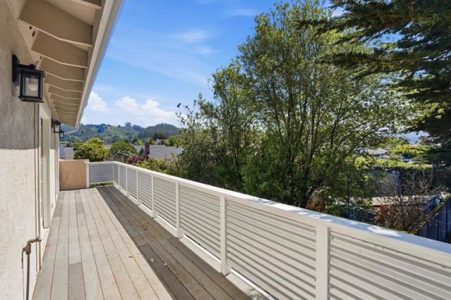 1518 Spinnaker Lane, Half Moon Bay, CA 94019