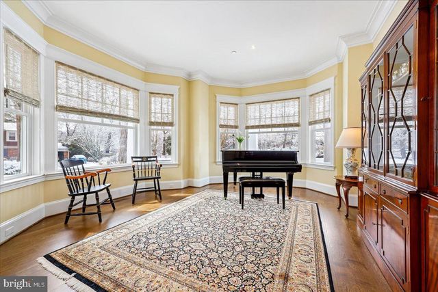 5709 OLDCHESTER RD, Bethesda, MD 20817