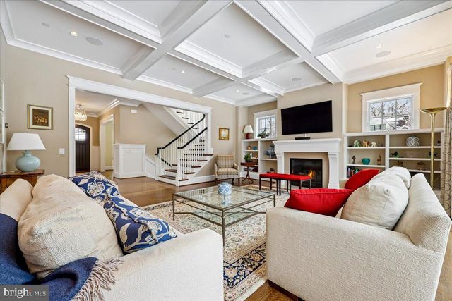 5709 OLDCHESTER RD, Bethesda, MD 20817