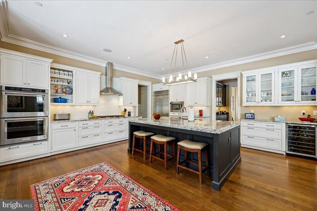 5709 OLDCHESTER RD, Bethesda, MD 20817