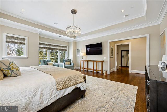 5709 OLDCHESTER RD, Bethesda, MD 20817