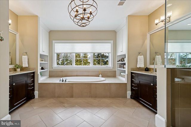 5709 OLDCHESTER RD, Bethesda, MD 20817