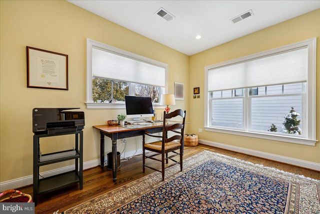 5709 OLDCHESTER RD, Bethesda, MD 20817