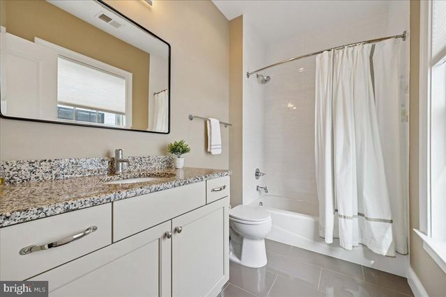 5709 OLDCHESTER RD, Bethesda, MD 20817