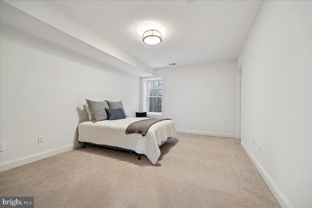 5709 OLDCHESTER RD, Bethesda, MD 20817